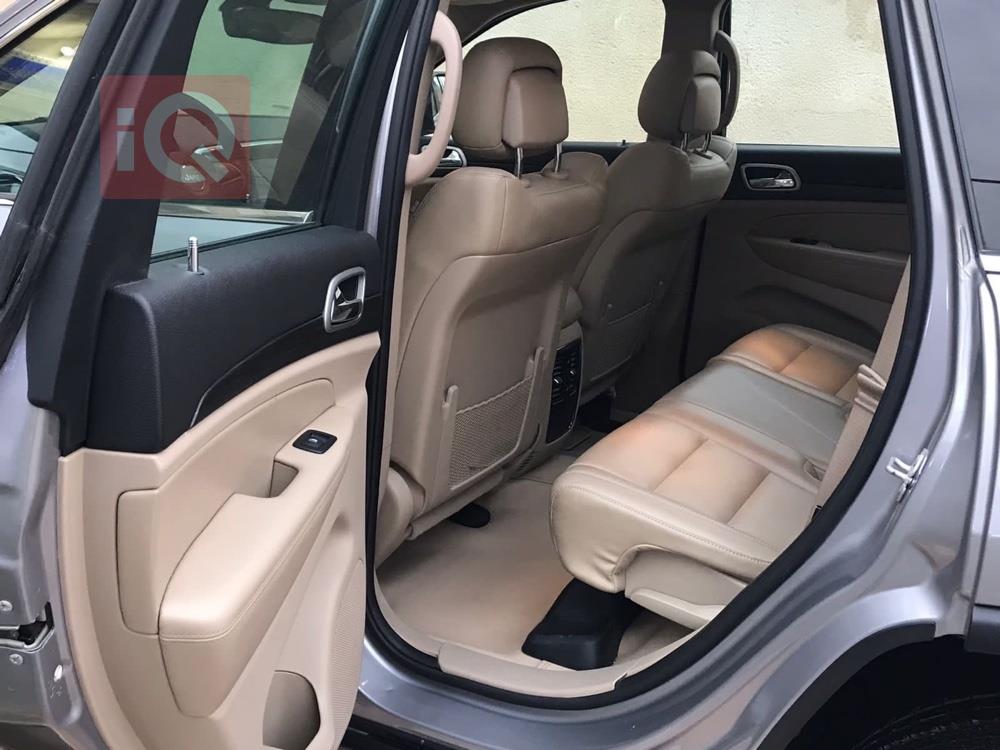 جيب جراند شيروكي